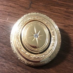 Vintage brooch mini photo frame
